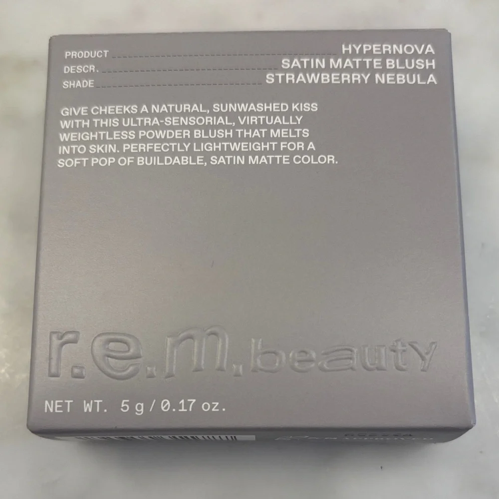 R.E.M. Beauty Hypernova Blush in Strawberry Nebula Vibrant Pink NWT